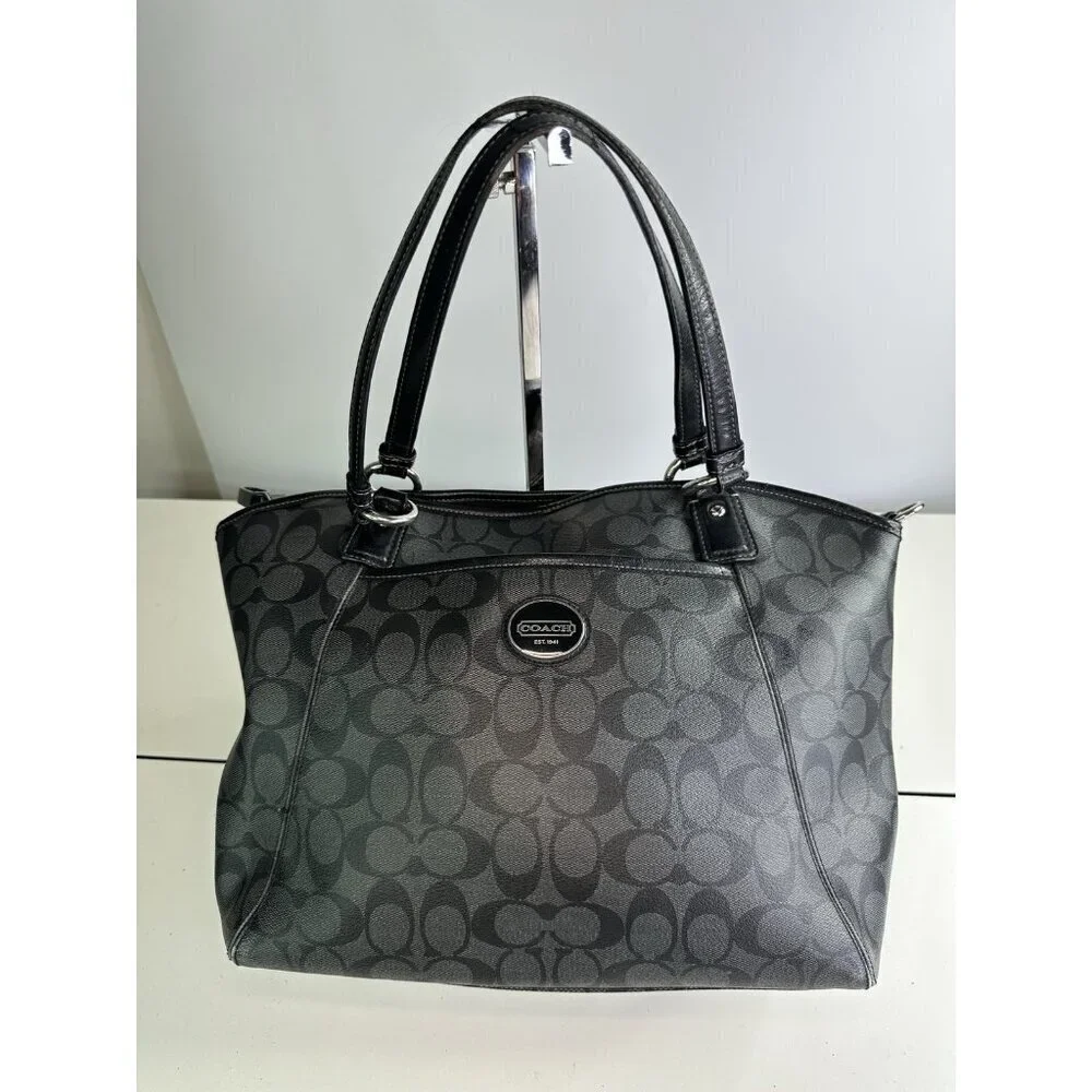 Coach Peyton Pocket Tote Black & Gray F19816 DAMAGED TRIM